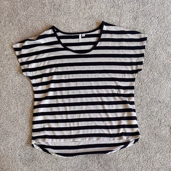 Willow Bay Knit Tee Size M Black Silver White Stripes Loose Fit - Picture 1 of 5